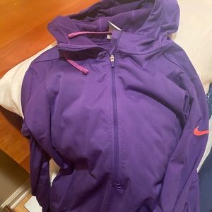 Women’s Nike pullover